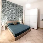 Intero Centro, 2 Vicino Stazione E Porto Неаполь